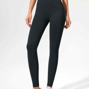 nakakarelaks na pantalon sa yoga