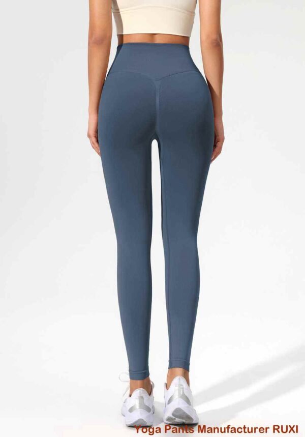 propesyonal na pantalon sa yoga