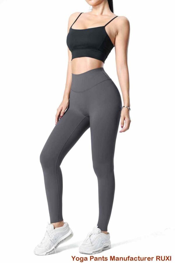 sports bra na may bulsa RUXI