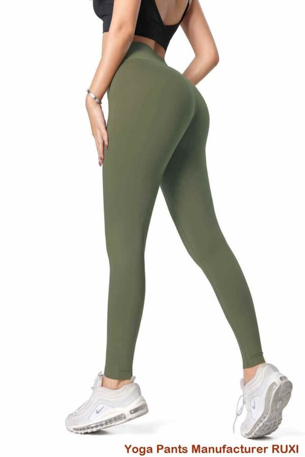 high waisted black yoga pants